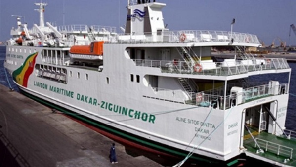 Panique à bord du bateau Aline Sitoe : Un touriste français mis en quarantaine