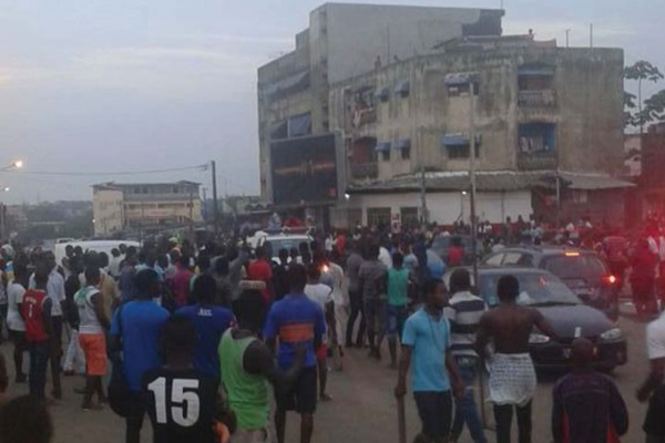 Destruction d'un centre de lutte contre l'épidémie de coronavirus à Abidjan Destruction d'un centre de lutte contre l'épidémie de coronavirus à Abidjan