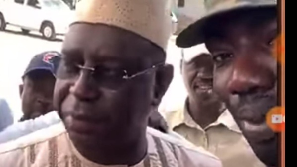 Mariage en plein couvre feu: Le "snapeur" du Président Sall arrêté Mariage en plein couvre feu: Le "snapeur" du Président Sall arrêté