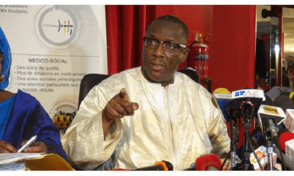 Rôle des chercheurs dans la lutte contre le Covid-19: Les fortes idées du Dr Cheikh Oumar Anne Rôle des chercheurs dans la lutte contre le Covid-19: Les fortes idées du Dr Cheikh Oumar Anne