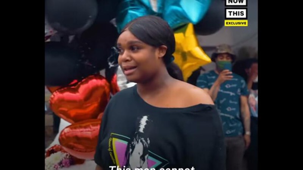 États-Unis : Darnella Fraser, l'adolescente de 17 ans qui a filmé la mort de George Floyd États-Unis : Darnella Fraser, l'adolescente de 17 ans qui a filmé la mort de George Floyd