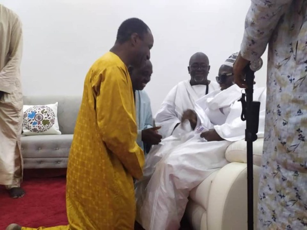 Adama Gaye au Khalif général des mourides: "Touba ne doit pas être un repaire, un sanctuaire pour les ennemis du droit..." Adama Gaye au Khalif général des mourides: "Touba ne doit pas être un repaire, un sanctuaire pour les ennemis du droit..."