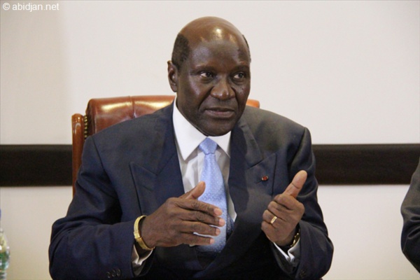 Daniel Kablan Duncan, après sa démission : « En ces périodes de turbulences et de doute,, je souhaite... » Daniel Kablan Duncan, après sa démission : « En ces périodes de turbulences et de doute,, je souhaite... »