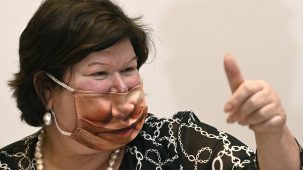 Le masque porté par Maggie De Block fait le buzz Le masque porté par Maggie De Block fait le buzz