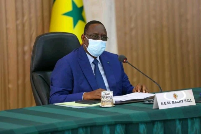 Covid19 : Macky Sall pour  l'application "systématique" de nouvelles mesures sanitaires sécuritaires