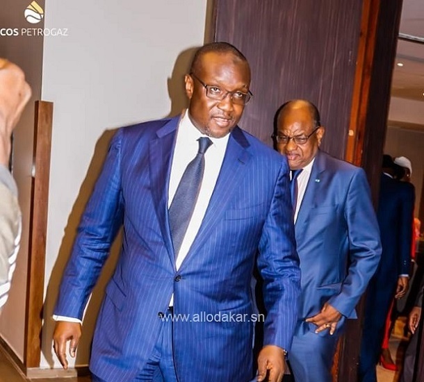 Réunion sur le PSE:  Makhtar Cissé stoppé au portail de la Présidence de la république  
