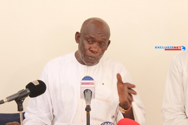 Baba Tandian tacle le Président de la Fédé et Cie: "Des gens qui ont plus de 60 ans se permettent de mentir sur le dos de la police" Baba Tandian tacle le Président de la Fédé et Cie: "Des gens qui ont plus de 60 ans se permettent de mentir sur le dos de la police"