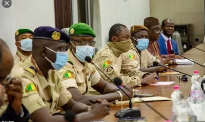 Mali: la junte nomme de nouveaux hommes à des postes stratégiques
