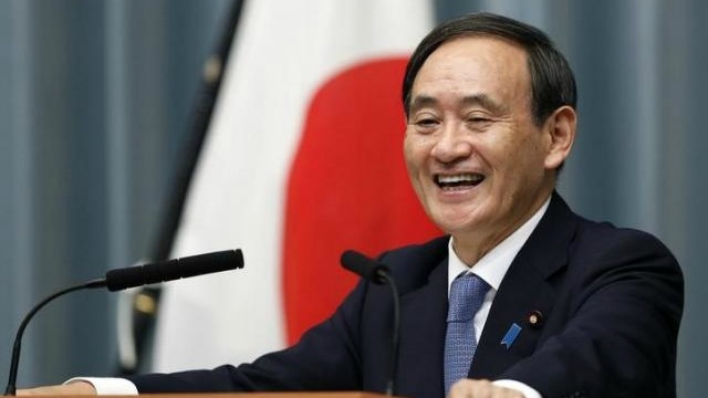 Yoshihide Suga, 71 ans, sera le prochain Premier ministre japonais
