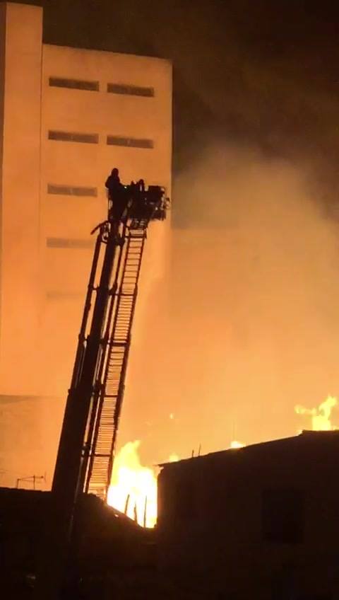  Dakar ville: Paak Lambaye et... ravagés par des flammes (Regardez)