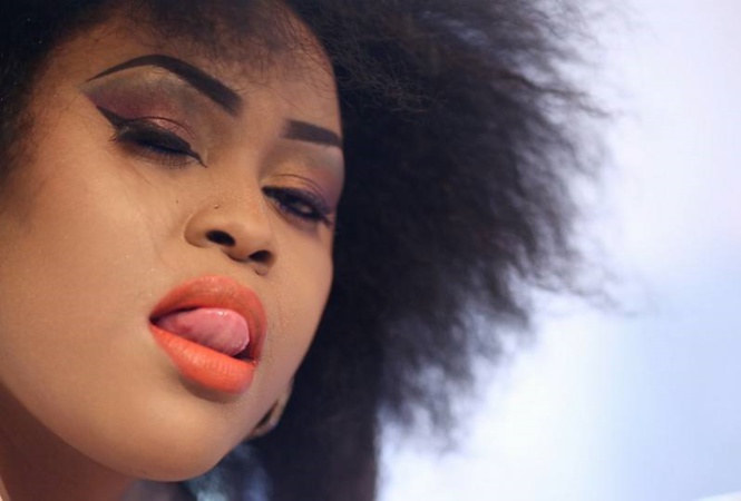 Guigui: « Je ne suis pas célibataire, j’ai deux maris… » Guigui: « Je ne suis pas célibataire, j’ai deux maris… »