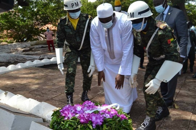 Adama Barrow est arrivé à Bissau