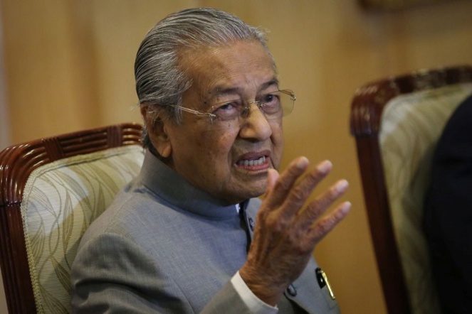 Pour l’ex-Premier ministre malaisien Mahathir, les musulmans ont le droit de se venger des Français