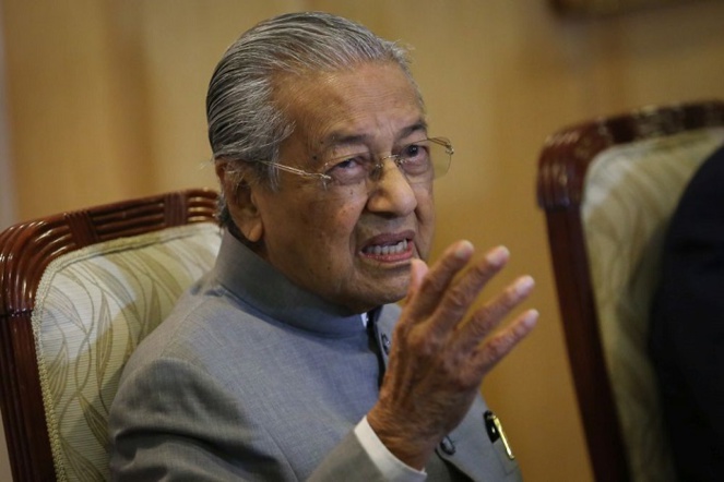Pour l’ex-Premier ministre malaisien Mahathir, les musulmans ont le droit de se venger des Français Pour l’ex-Premier ministre malaisien Mahathir, les musulmans ont le droit de se venger des Français