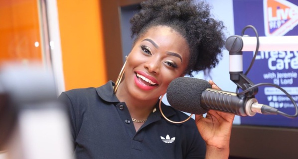 Mz Dru remporte le prix de la "Meilleure présentatrice TV 2020" Mz Dru remporte le prix de la "Meilleure présentatrice TV 2020"