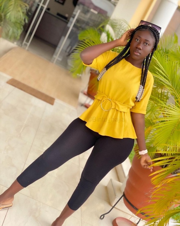 Les vidéos et photos de la starlette Hajia Bintu sont les plus regardées... Les vidéos et photos de la starlette Hajia Bintu sont les plus regardées...