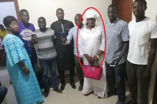 Démenti: "Ndeye NDOYE n'est plus militante de l'UCS depuis au moins 3 ans et militait au parti..." Démenti: "Ndeye NDOYE n'est plus militante de l'UCS depuis au moins 3 ans et militait au parti..."
