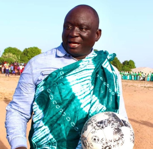 Parrain du tournoi de la zone de "Boudié", le président Seydou Sané encourage la jeunesse de Sedhiou