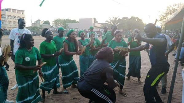 Finale de "l'amitié" de Ziguinchor: Le parrain Cherif Dia félicité la jeunesse Finale de "l'amitié" de Ziguinchor: Le parrain Cherif Dia félicité la jeunesse