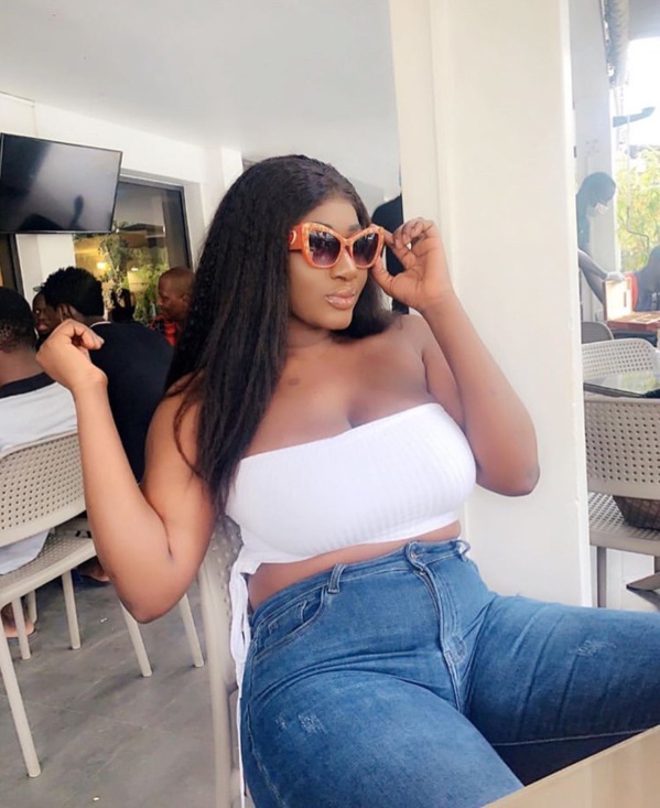 Eva Channel, enchante les internautes sénégalais Eva Channel, enchante les internautes sénégalais