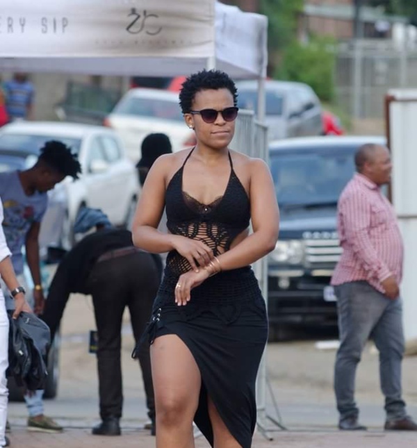 Malgré les critiques ses tenues, Zodwa Wabantune ne change pas