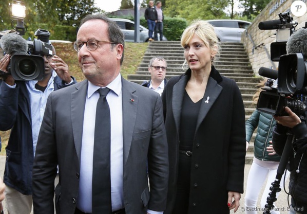 Julie Gayet sur son couple avec François Hollande : "On sait qu'on s'aime" Julie Gayet sur son couple avec François Hollande : "On sait qu'on s'aime"