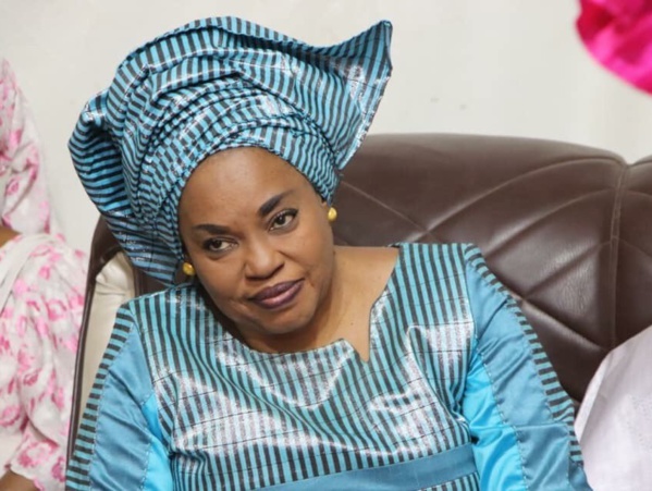 Le ministre Ndèye Saly DIop: « On me clashe à l’APR parce que j’ai remis des financements aux femmes du PDS »