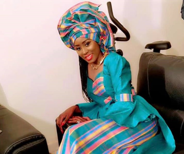 Queen Biz avec une tenue descente pour souhaiter "bon vendredi" à ses fans Queen Biz avec une tenue descente pour souhaiter "bon vendredi" à ses fans