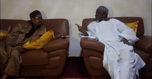 Ahmet Khalifa Niasse chez Serigne Modou Kara Ahmet Khalifa Niasse chez Serigne Modou Kara