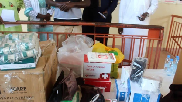 FATICK: Maissa Mahécor DIOUF remet un don de matériel médical à l'hôpital régional  