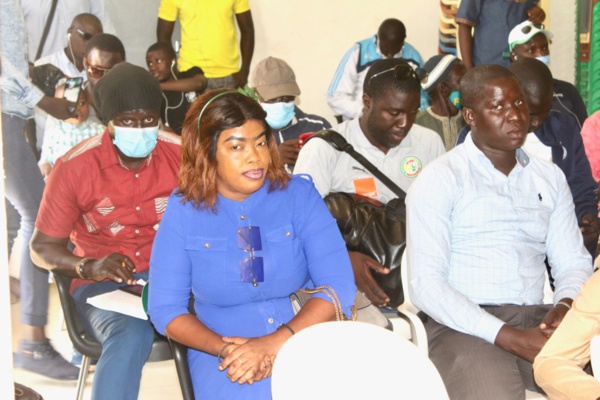 Equipements Sportifs pour les clubs de la Casamance: Le président Seydou Sané a dépensé plus de 10 millions FCFA Equipements Sportifs pour les clubs de la Casamance: Le président Seydou Sané a dépensé plus de 10 millions FCFA