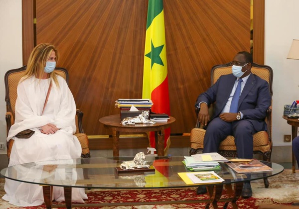 Palais de la République : La famille de Pape Bouba Diop reçue par le président Macky Sall Palais de la République : La famille de Pape Bouba Diop reçue par le président Macky Sall