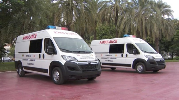 Lutte contre la COVI-19: La communauté libanaise offre des ambulances médicalisées, des masques... au Président Sall(Images)