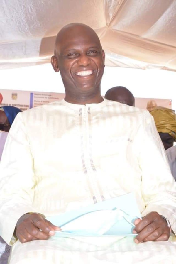 Avenues Macky Sall, Cheikh Bamba Dieye...L'Apériste Assane Diop félicite le maire de Saint Louis Avenues Macky Sall, Cheikh Bamba Dieye...L'Apériste Assane Diop félicite le maire de Saint Louis