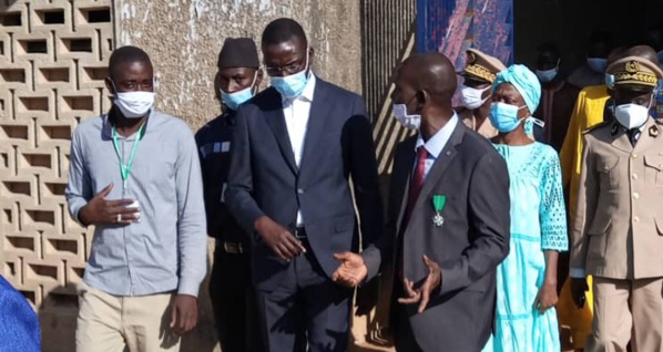 Ziguinchor: Le Ministre Dame Diop visite le centre professionnel en construction Ziguinchor: Le Ministre Dame Diop visite le centre professionnel en construction
