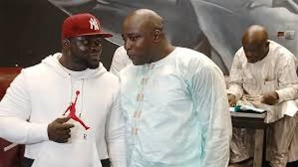 Choc Eumeu Sène / Lac 2 : Un problème de "marabout" oppose les deux lutteurs Choc Eumeu Sène / Lac 2 : Un problème de "marabout" oppose les deux lutteurs