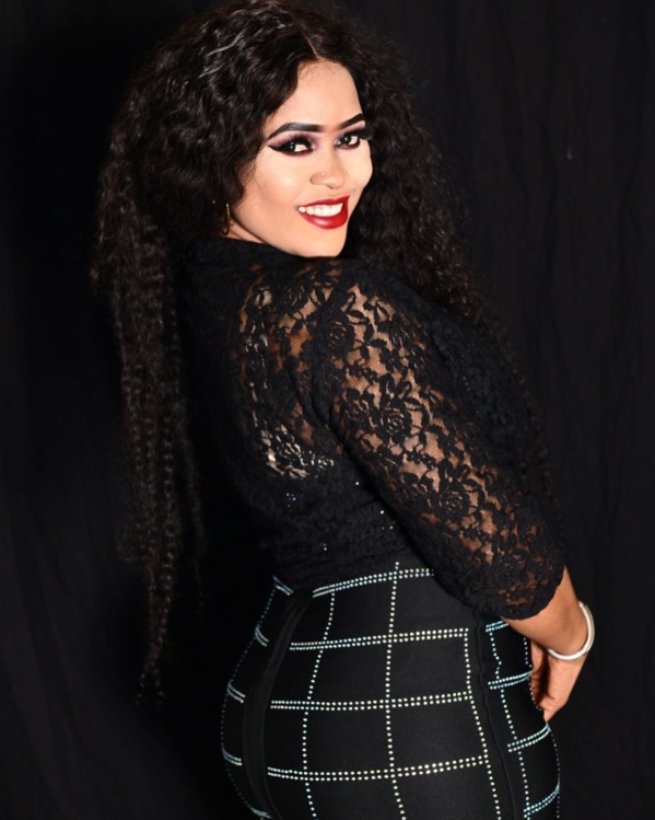 Noël 2020: l'artiste Guigui Sarr annonce les couleurs Noël 2020: l'artiste Guigui Sarr annonce les couleurs