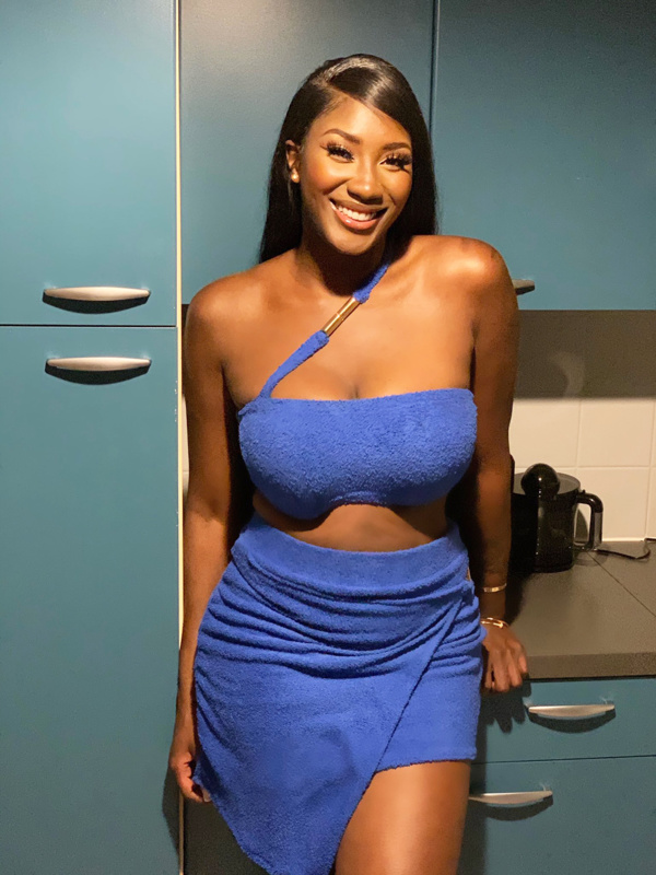 L’impressionnant et étonnant parcours d’Aya Nakamura