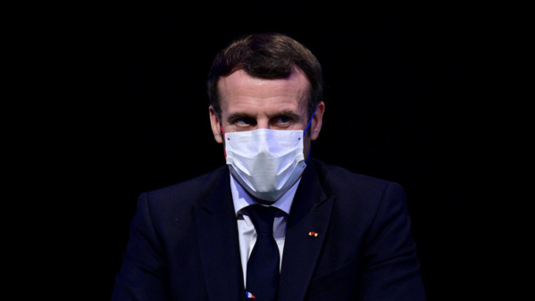 Emmanuel Macron: «Nous avons une nouvelle arme contre le virus, le vaccin»