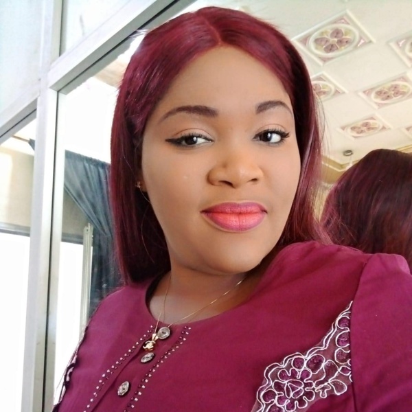 Ndèye Fatou Ndiaye quitte Walf Tv pour "FEM FM " Ndèye Fatou Ndiaye quitte Walf Tv pour "FEM FM "