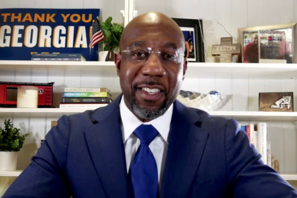 Etats-Unis : le démocrate Warnock remporte une sénatoriale cruciale en Géorgie