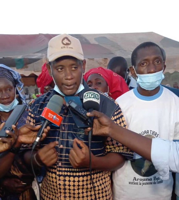 Ziguinchor: L'Apériste Arouna Ba appelle à l'unité des fils de Niaguiss pour gagner le pari du développement Ziguinchor: L'Apériste Arouna Ba appelle à l'unité des fils de Niaguiss pour gagner le pari du développement