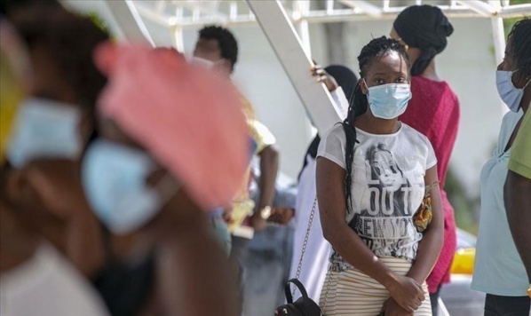 COVID-19: Un record de 296 cas, 8 décès et 34 patients en réa