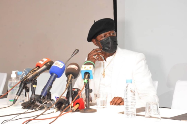 "Expérience" : Maïga signe son retour et rend hommage au président Magnick Diop et ... "Expérience" : Maïga signe son retour et rend hommage au président Magnick Diop et ...