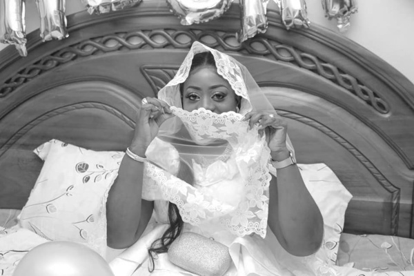 La réaction de l'Apériste Fatoumata Bathily après la célébration de son mariage: "Il m'a fait le plus  beau des cadeaux d'anniversaire ... "