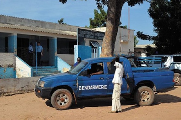 Kébémer: Le commandant Bacary Badji de la gendarmerie se déguise en femme pour arrêter un dealer Kébémer: Le commandant Bacary Badji de la gendarmerie se déguise en femme pour arrêter un dealer