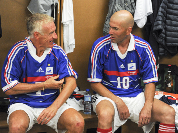 Équipe de France: Zidane successeur de Didier Deschamps