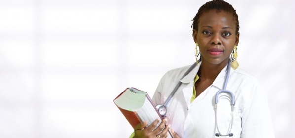  Dr Tchania : «En France on vaccine,  aux Usa ils vaccinent...  Donc pourquoi autant de craintes ?»