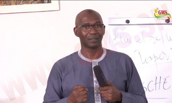 Alassane Sarr dénonce l'organisations des foires commerciales à Ziguinchor en pleine Covid : "Soyons sérieux, ayons pitié de ces pauvres populations..." Alassane Sarr dénonce l'organisations des foires commerciales à Ziguinchor en pleine Covid : "Soyons sérieux, ayons pitié de ces pauvres populations..."