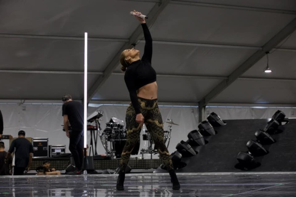 À 51 ans, Jennifer Lopez toujours sexy !!! À 51 ans, Jennifer Lopez toujours sexy !!!